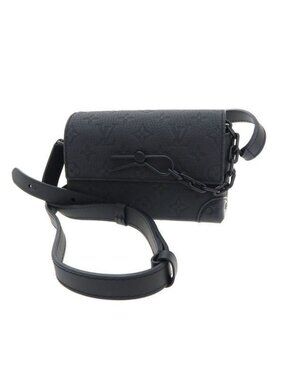Louis Vuitton Steamer Wearable Wallet